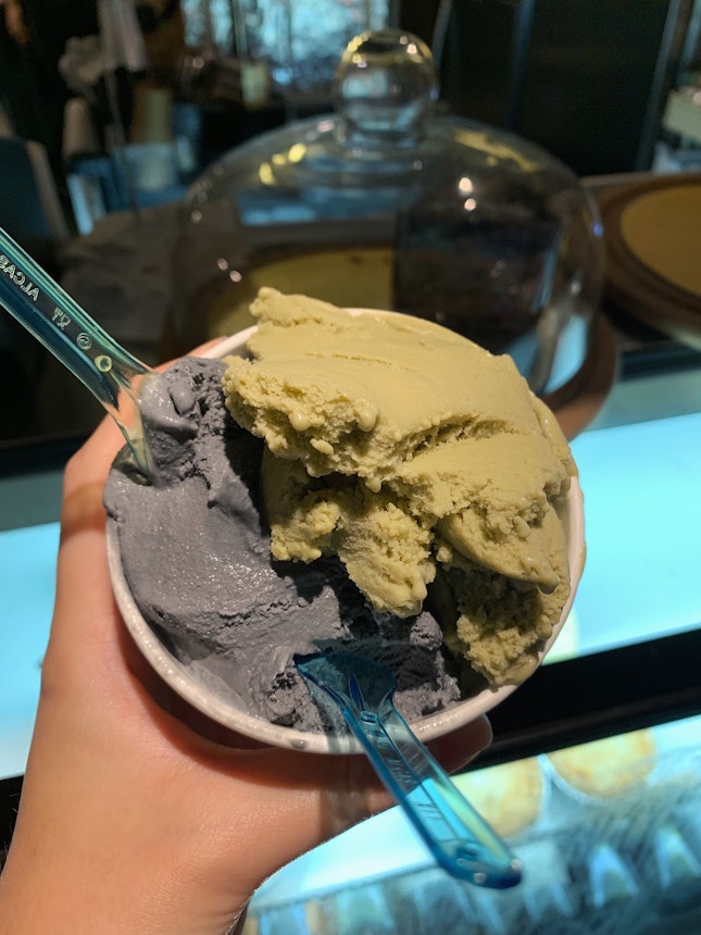 Charcoal Vanilla (L), Pistachio (R) Ice Cream