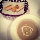 #cafe #cartel #dinner #singapore #food #foodporn #yummy #nomnom #awesome #best #town #mushroom #soup #garlic #bread