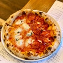 Margherita & Salami pizza