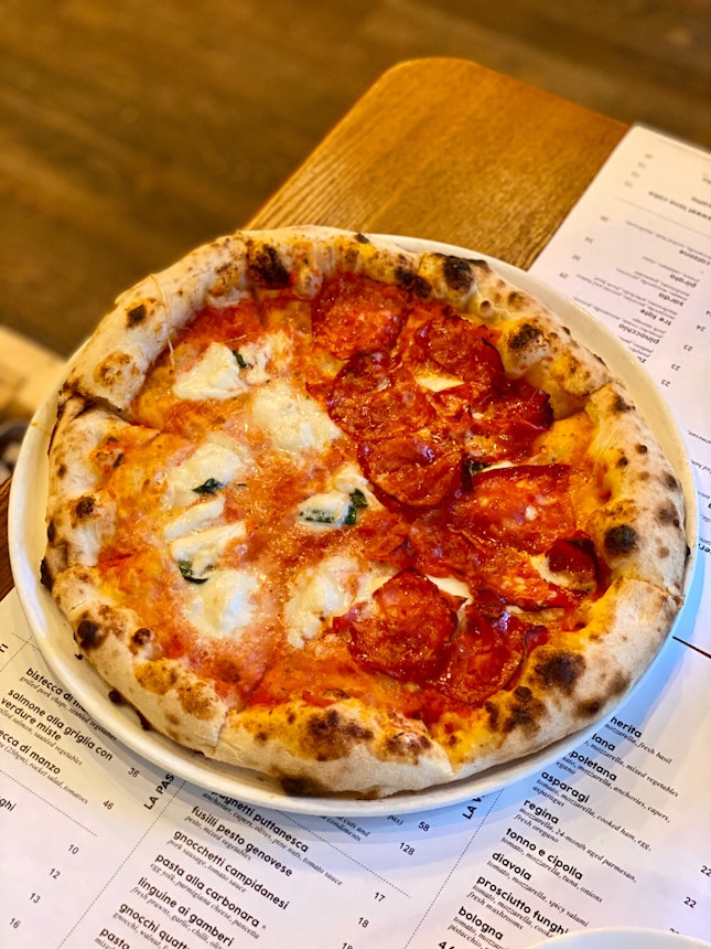 Margherita & Salami pizza