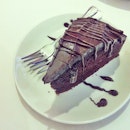 Bloody rich chocolate cake shared among 5 pigs mmhmmm