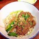 Minced pork noodles for dinner: sinful, yet worth it~ 🐷🍜🍴☺👍