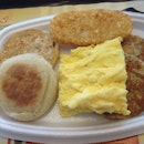 Breakfast 🍴 #breakfast #foodporn #McDonald #bigbreakfast