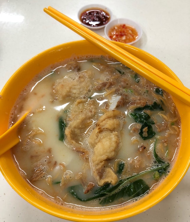 Mixed Fish Soup With “Yee Mee” ($6)