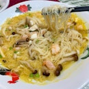 Stewed Rice Vermicelli in Seafood and Supreme Stock ($16++)