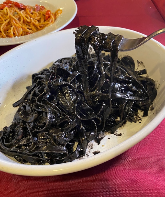 Insanely Good Squid Ink Pasta Worth Having A Black Smile For! ($27.50+)