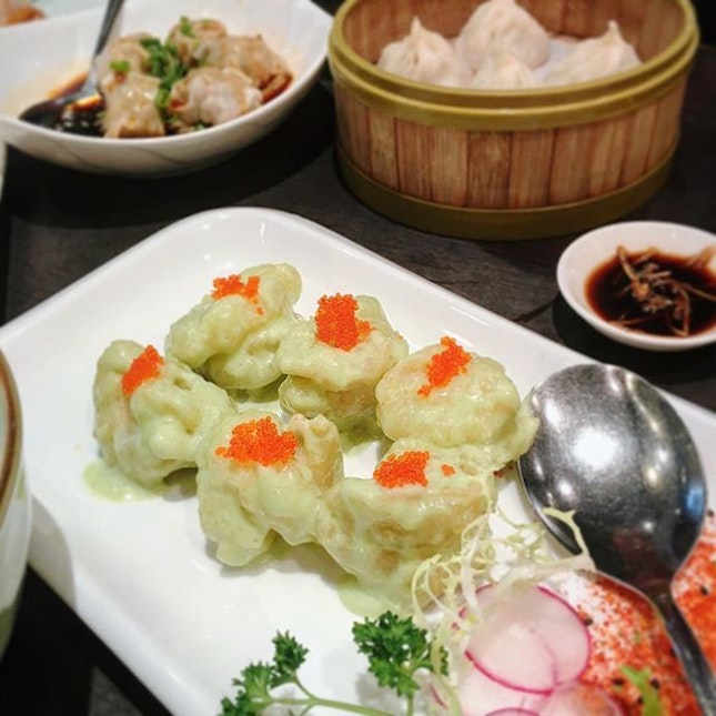 Wasabi prawns, red oil dumpling and xiaolongbao.