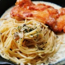 Truffle Carbonara Pasta With Grilled Chicken