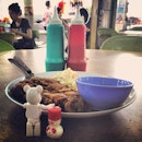 就快吃晚餐了。。。午餐的图都还没发。。。 #WK #WindKoh.com

#Love #Toy #Bearbrick
#Snaplay #Photography
#Food #Travel #Malaysia

http://Facebook.com/WindKoh
#Twitter + #Weibo + #Instagram = @WindKoh
