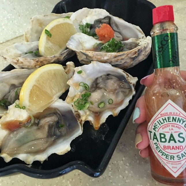 For $1.50 Oysters in Tiong Bahru
