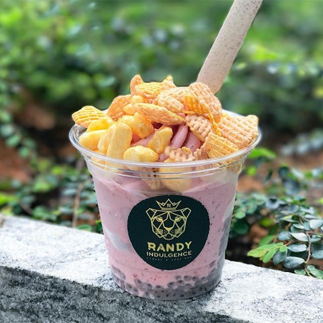 For Icy, Fruity Bowls in the CBD