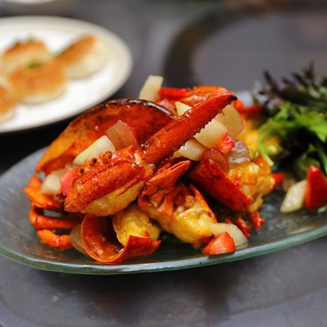 For Classic Chinese Seafood Dishes on a Special Occasion