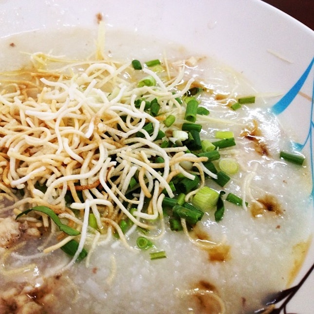 Homecooked porridge for less than SGD$2!