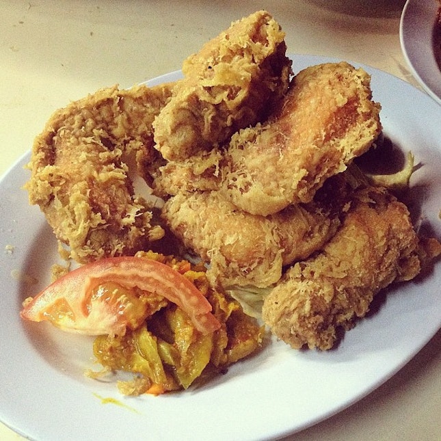 Har cheong gai(prawn paste fried chicken) - my weakness.