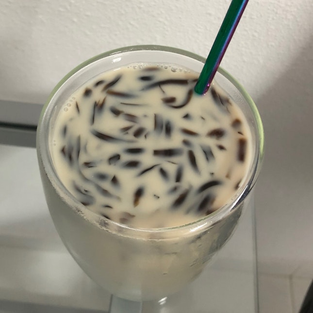Grass Jelly Soya Milk (Takeaway - Cup)