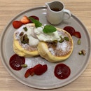 Berry Soufflé Pancake