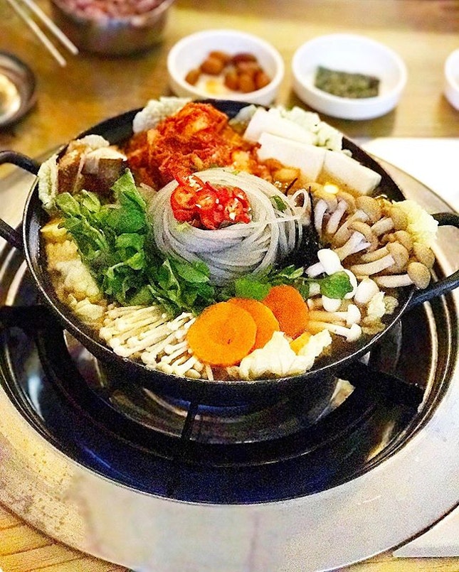 #meatlessmonday with #meatless #kimchi hotpot.