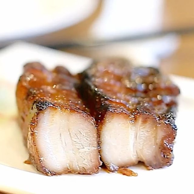 Honey glazed Char Siew which is quite unlike the ordinary as the outer layer was indeed quite sticky sweet, contrasted with lean yet tender meat.