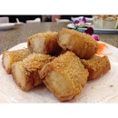 Youtiao with cuttlefish paste
#longbeachseafood #sgfood #burpple #whateileeneats