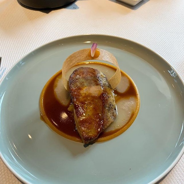 Well executed pan seared foie gras, served with apricot purée and lychee sauce.