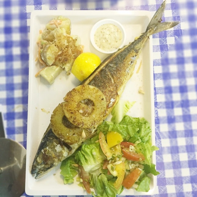 Grilled whole mackerel with potato salad & greens (with honey mustard) 