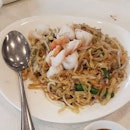 Teochew Fried Noodle With Assorted Seafood & Minced Pork