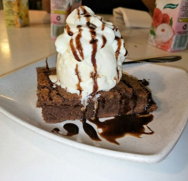 Brownies With Ice Cream (RM6.35)