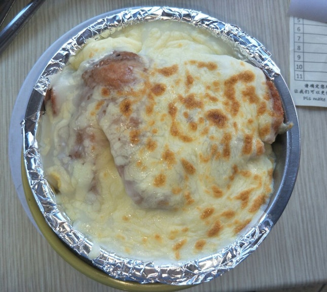 Pork Chop Cheese Baked Rice In HK Sauce (RM18.50)