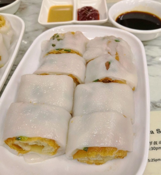 Rice Roll with Dough Fritters($5.80)