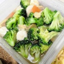 Stir Fried Broccoli with US Scallop($20)