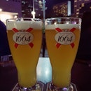 Kronenbourg 1664 blanc (HH: $10 all day long) 🍻
.