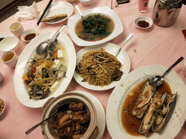 Traditional ambience for Seafood Feast