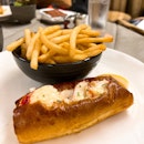 Lobster roll with truffle fries