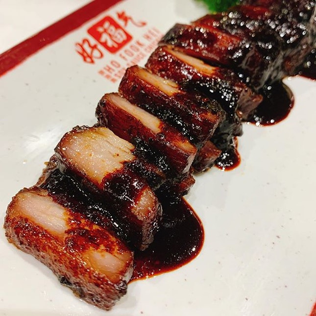 ✨Ho Fook Hei Soy Sauce Chicken 🇸🇬✨⁣ ⁣ 1st pic: Decided to give their iberico char siew $19.80 a try as it looked soooo good on pictures.