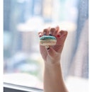 Zumbo macaron and my 'Snow White themed nails' against the world.