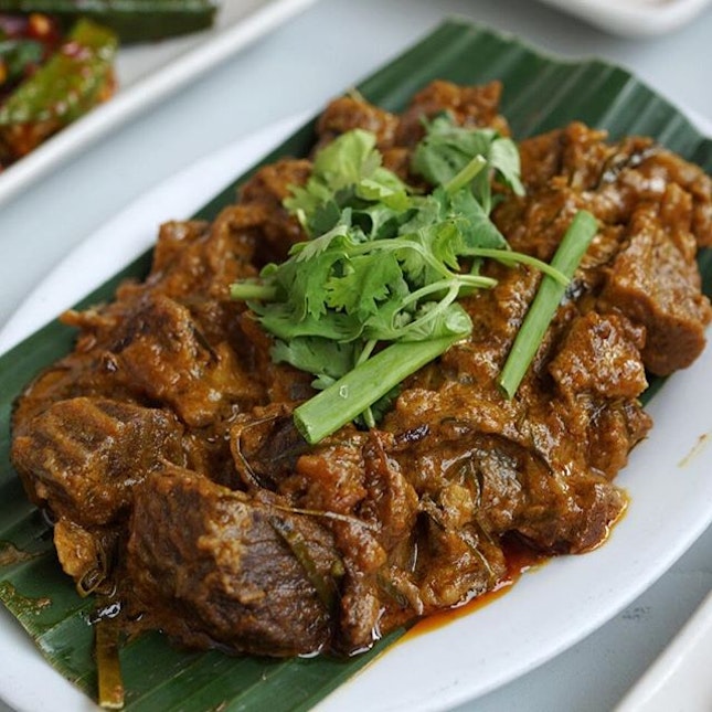 @currywok_sg is a local Peranakan cuisine that serves traditional dishes with fresh ingredients.