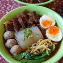 @nerdynoodlessg , Singapore’s First authentic Hong Kong’s Cart Noodles.