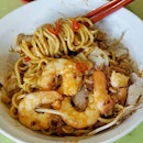 Old school Whampoa Prawn Noodle is a must visit if you at Tekka food Centre.