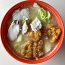 I know this fish soup stall from @sgfoodonfoot , It’s located at block 127 Bukit merah.
