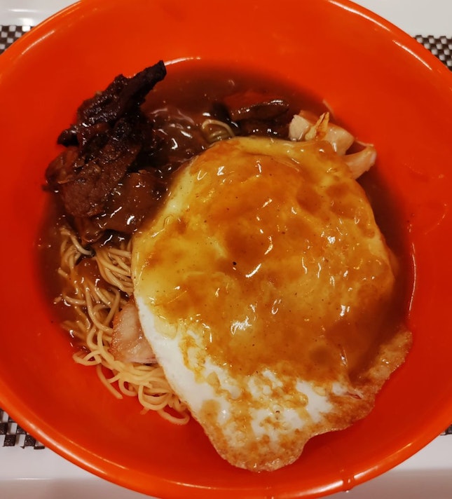 Thin Egg Noodles With Beef Brisket And Satay Sauce