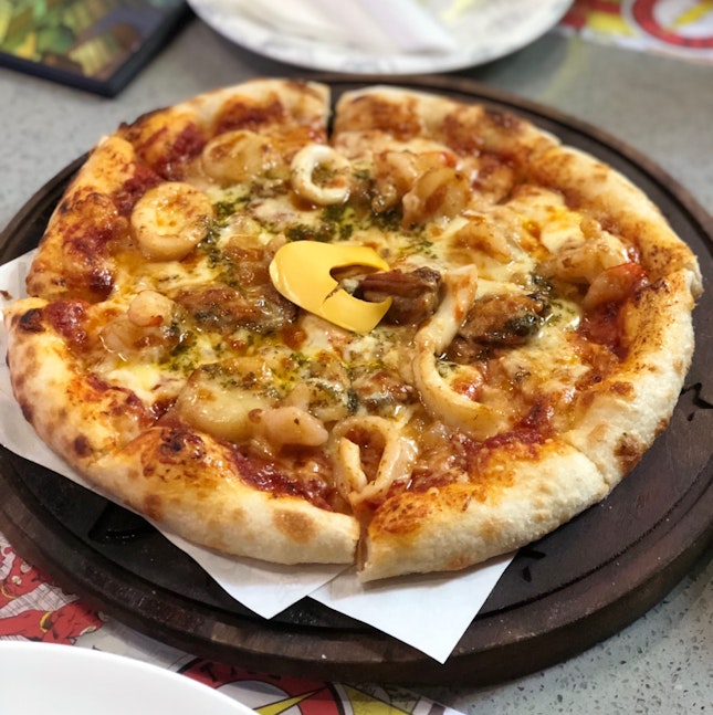 Lost Atlantean Kingdom Seafood Pizza $28++