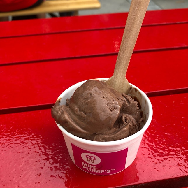 Chocolate Kale ($4.90 for 1 scoop/$7.90 for 2 scoops)