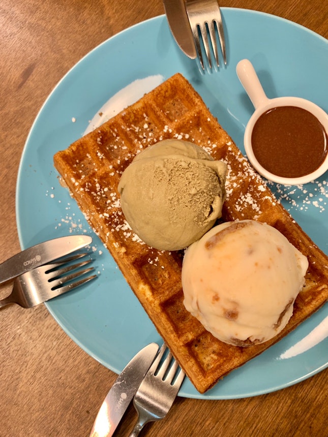 Salted Speculos & Hojicha Ice Cream With Waffles