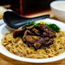 Dry Noodles with Pan Fried Pork Chop in Curry Sauce