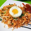 Maggie Goreng With Egg