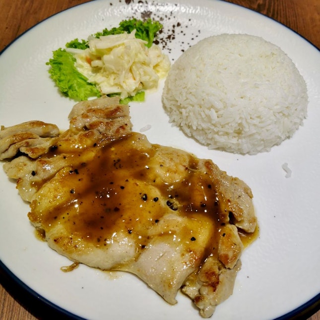 Black Pepper Chicken Chop with Rice