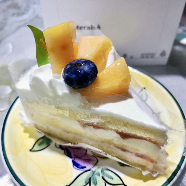 Hokkaido Cantaloupe Cake