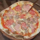 Carnivore Pizza 🍕6/10, Quattro Formaggi Pizza 🍕 6/10