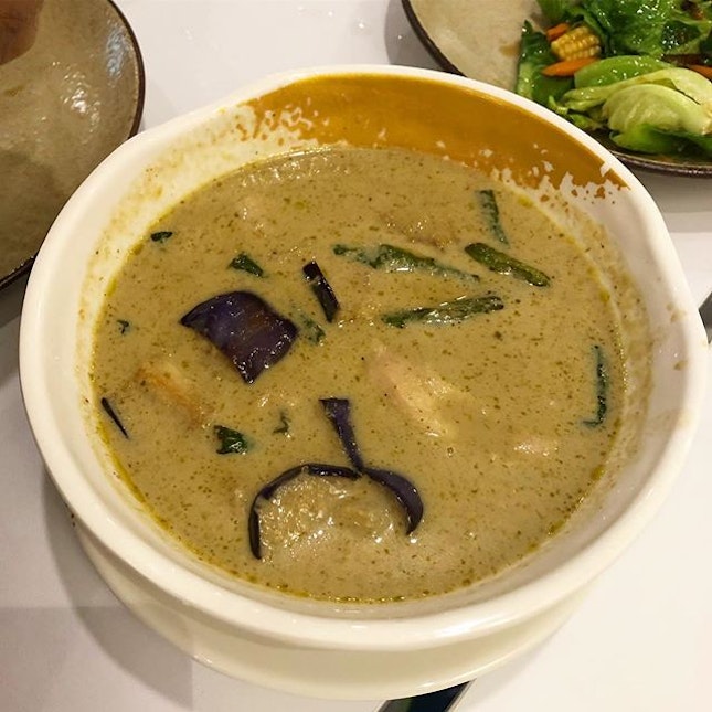This was one spicy bowl of green curry.