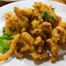Life’s good with squid but even better if there’s squid with thick salted egg coating.